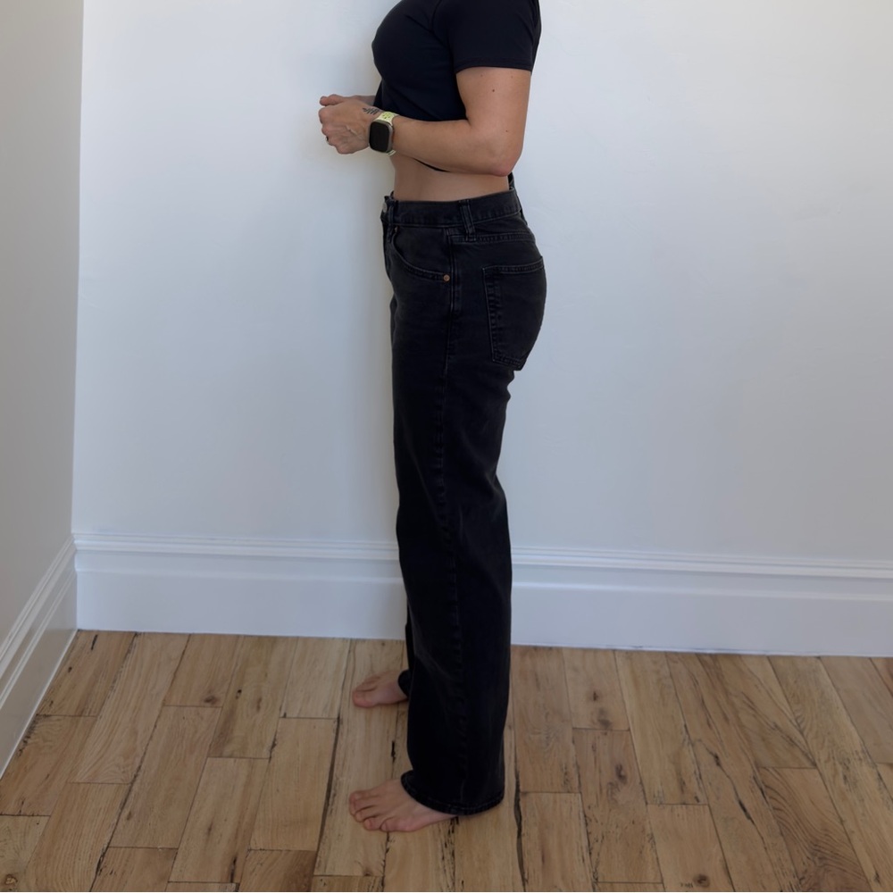GAP Women's 90s Loose Dark Black Relaxed Straight Mid-Rise Jeans - Size 4